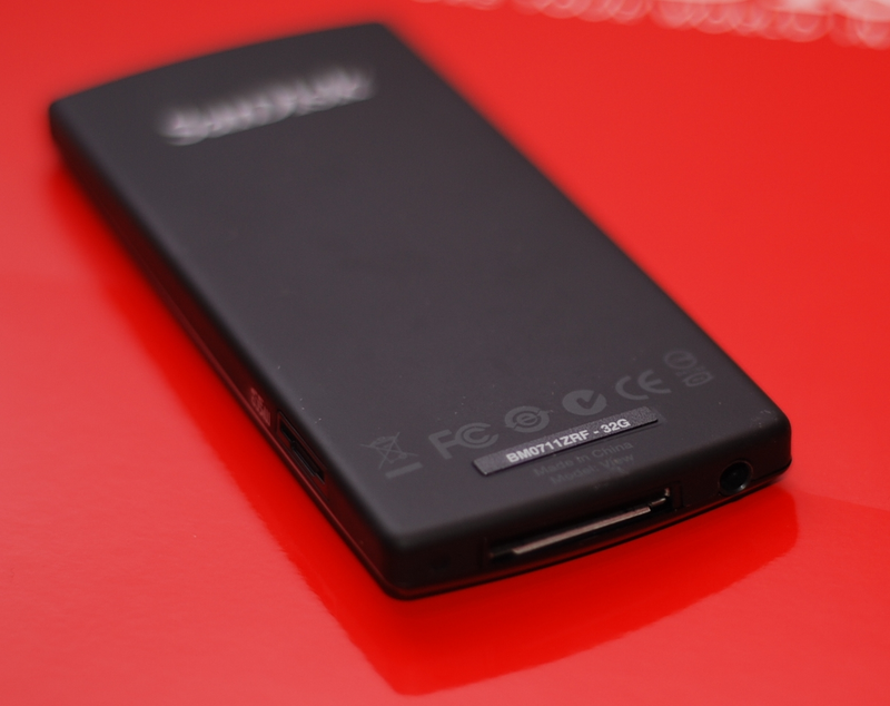 Illustration for article titled SanDisk Sansa View Gets Upgraded to 32GB (Update: Hands-On Gallery)